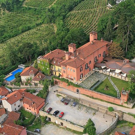 فندق Castello Rosso Costigliole Saluzzo المظهر الخارجي الصورة