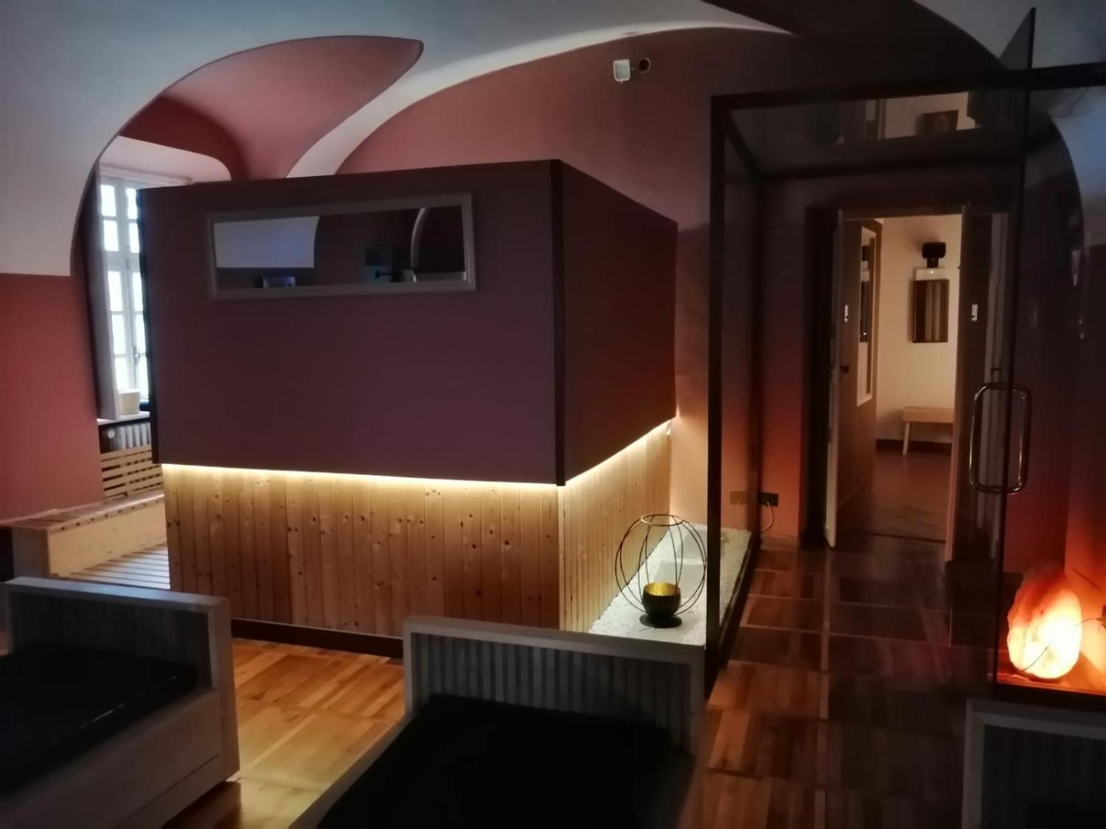 فندق Castello Rosso Costigliole Saluzzo المظهر الخارجي الصورة