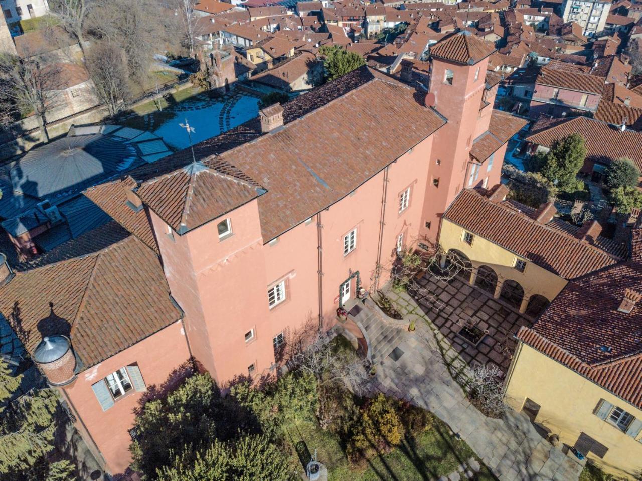 فندق Castello Rosso Costigliole Saluzzo المظهر الخارجي الصورة